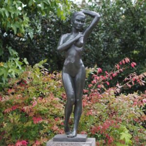 Bronze Nude Lady Lydia With Elegant Raised Arm Garden Sculpture FIWO 90 | Avant Garden Bronzes
