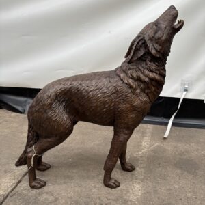 Bronze Lone Sentinel Alpha Howling Wolf Sculpture WI 106 | Avant Garden Bronzes
